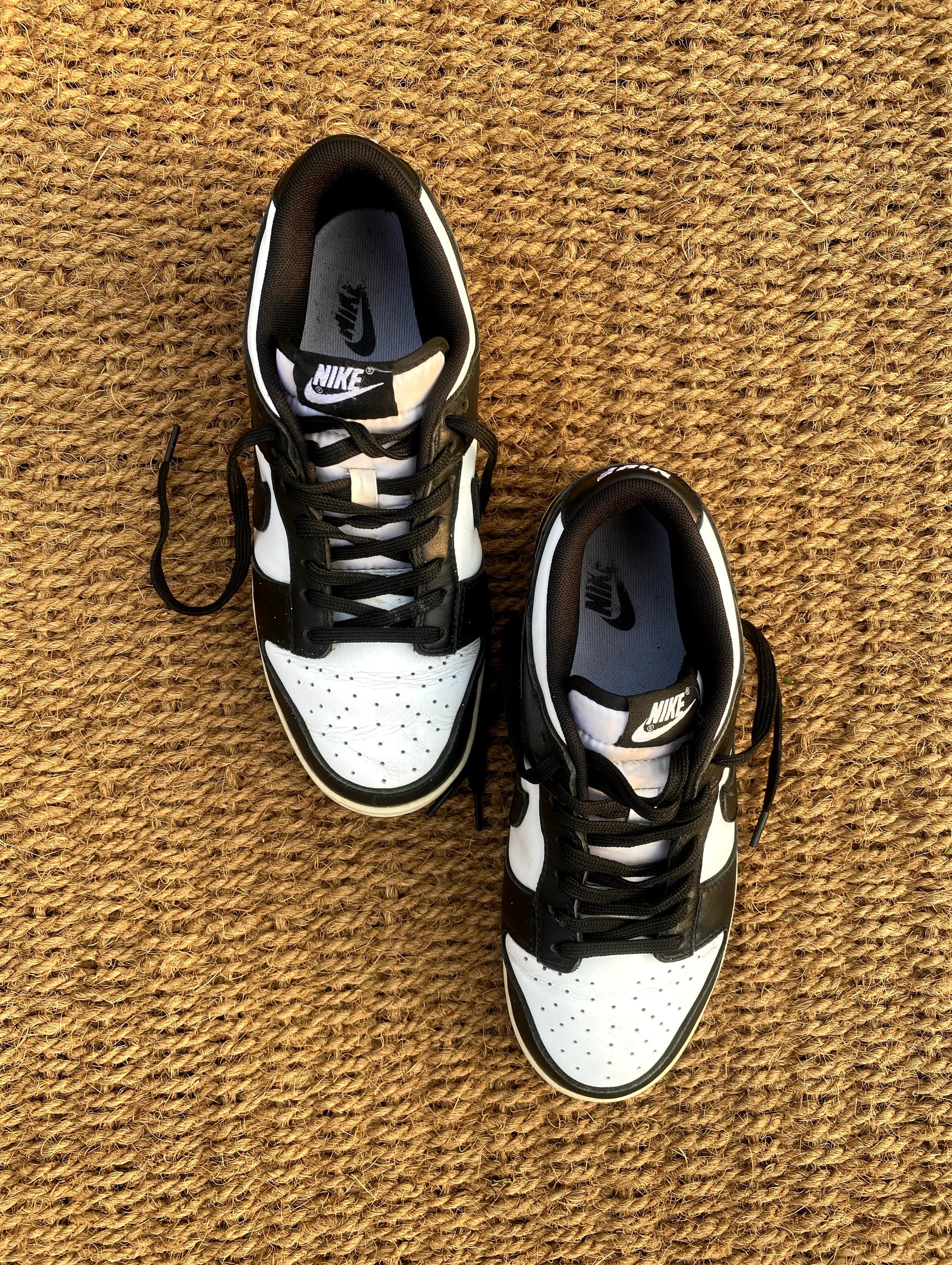 Nike panda dunk