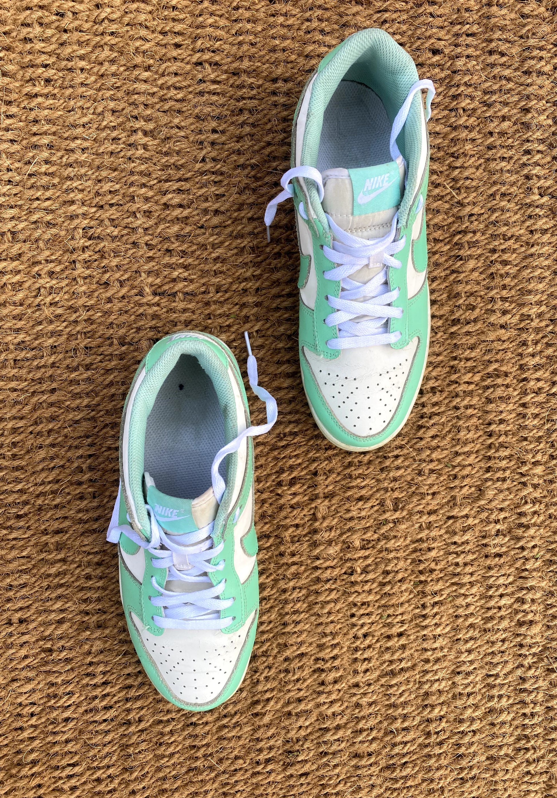 Nike Dunk Low Green Glow