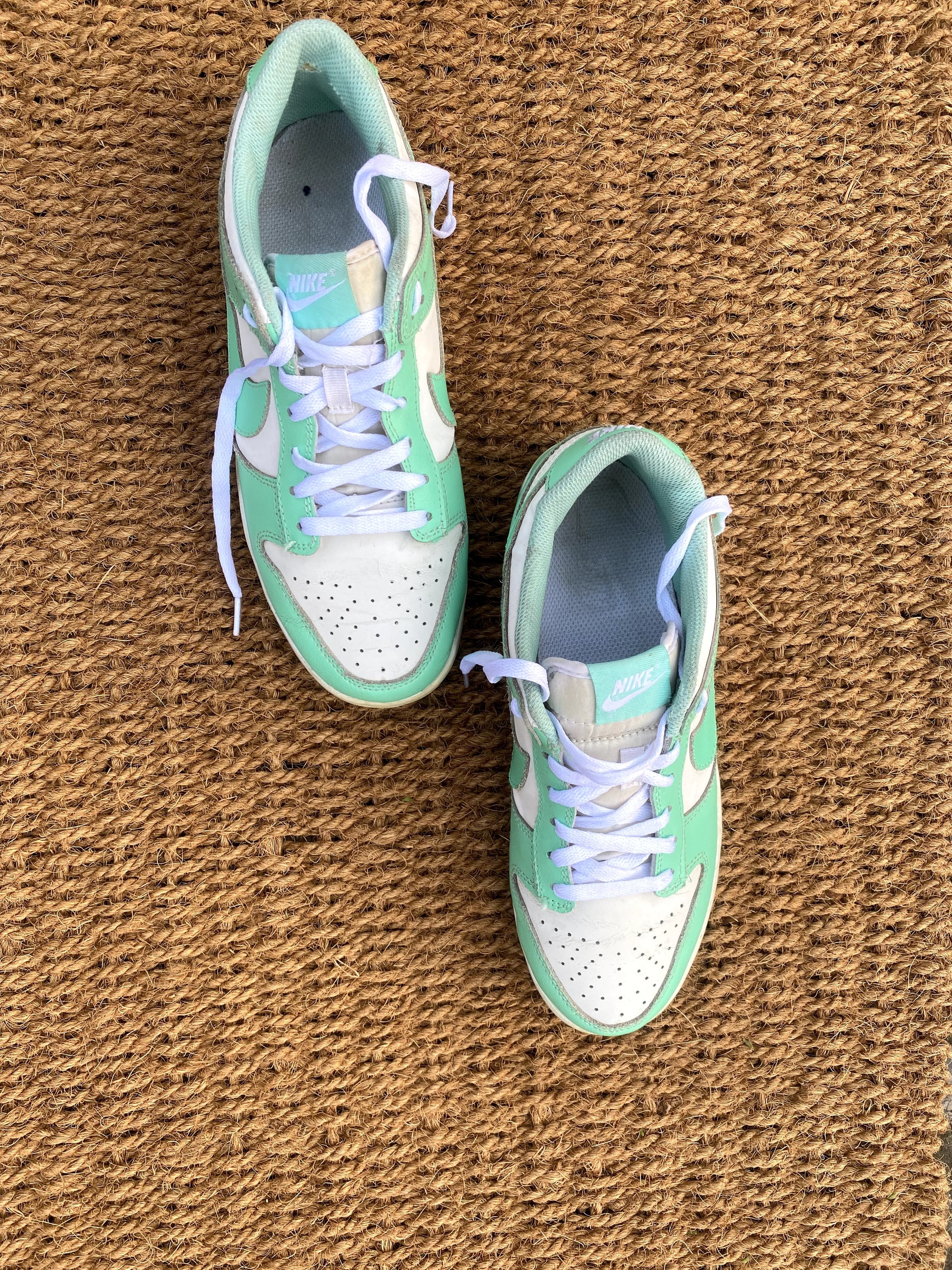 Nike Dunk Low Green Glow