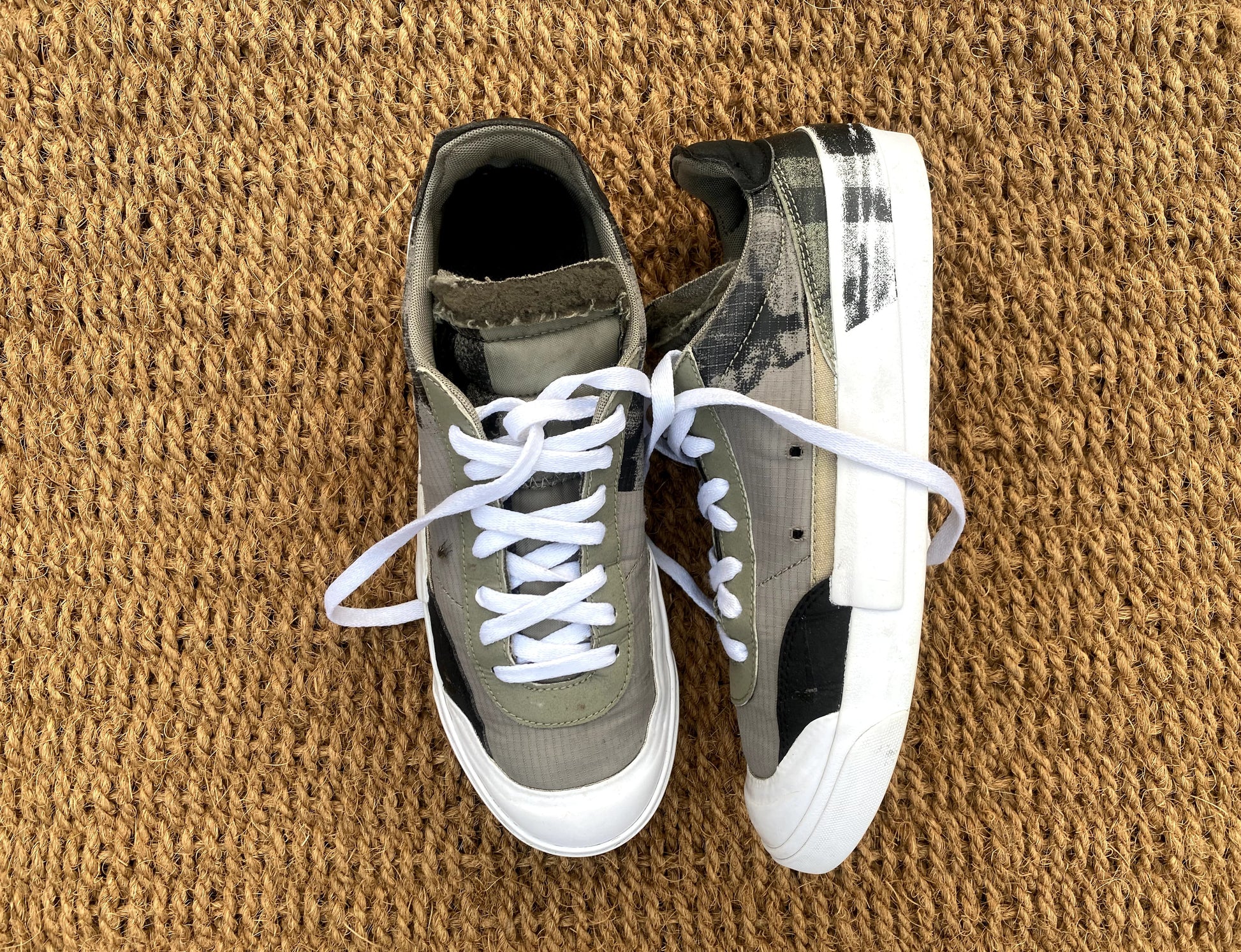 Nike drop type nrg matte olive
