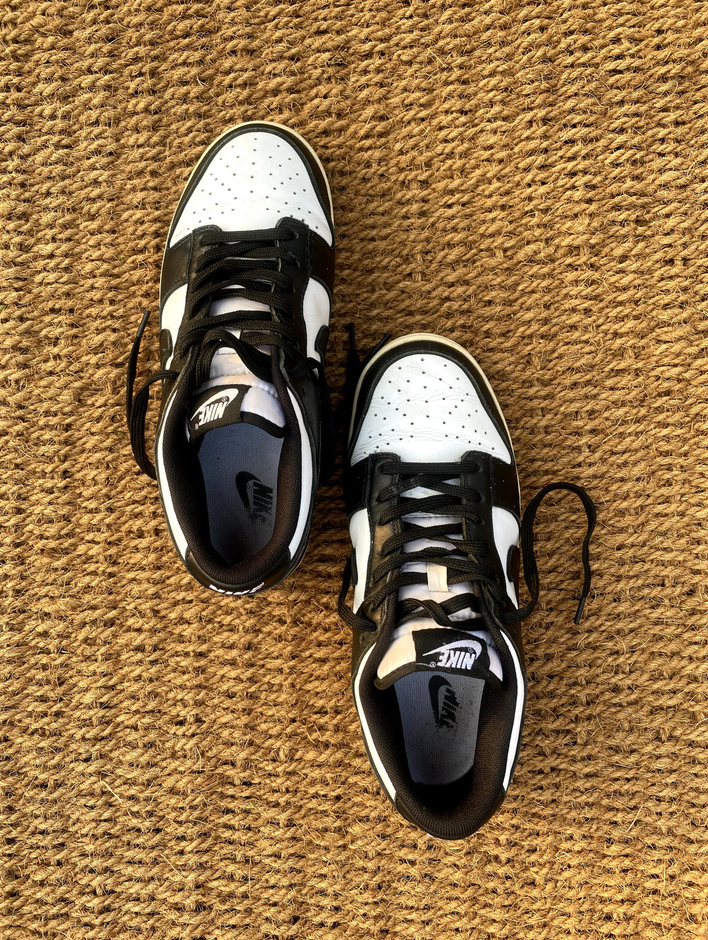 Nike panda dunk