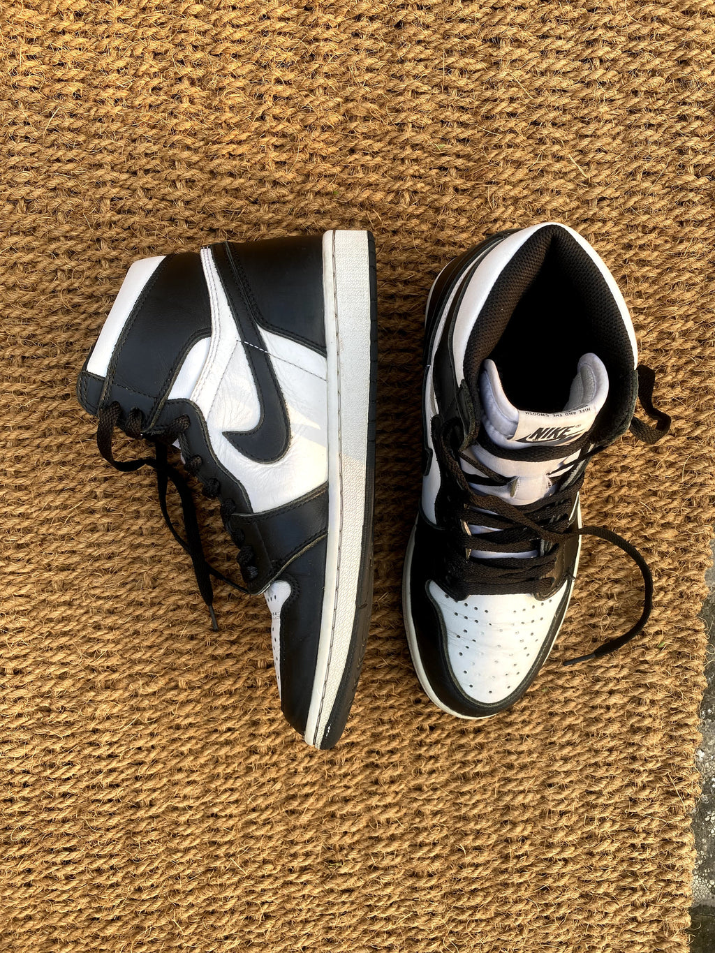 Nike Jordan 1 high golf panda