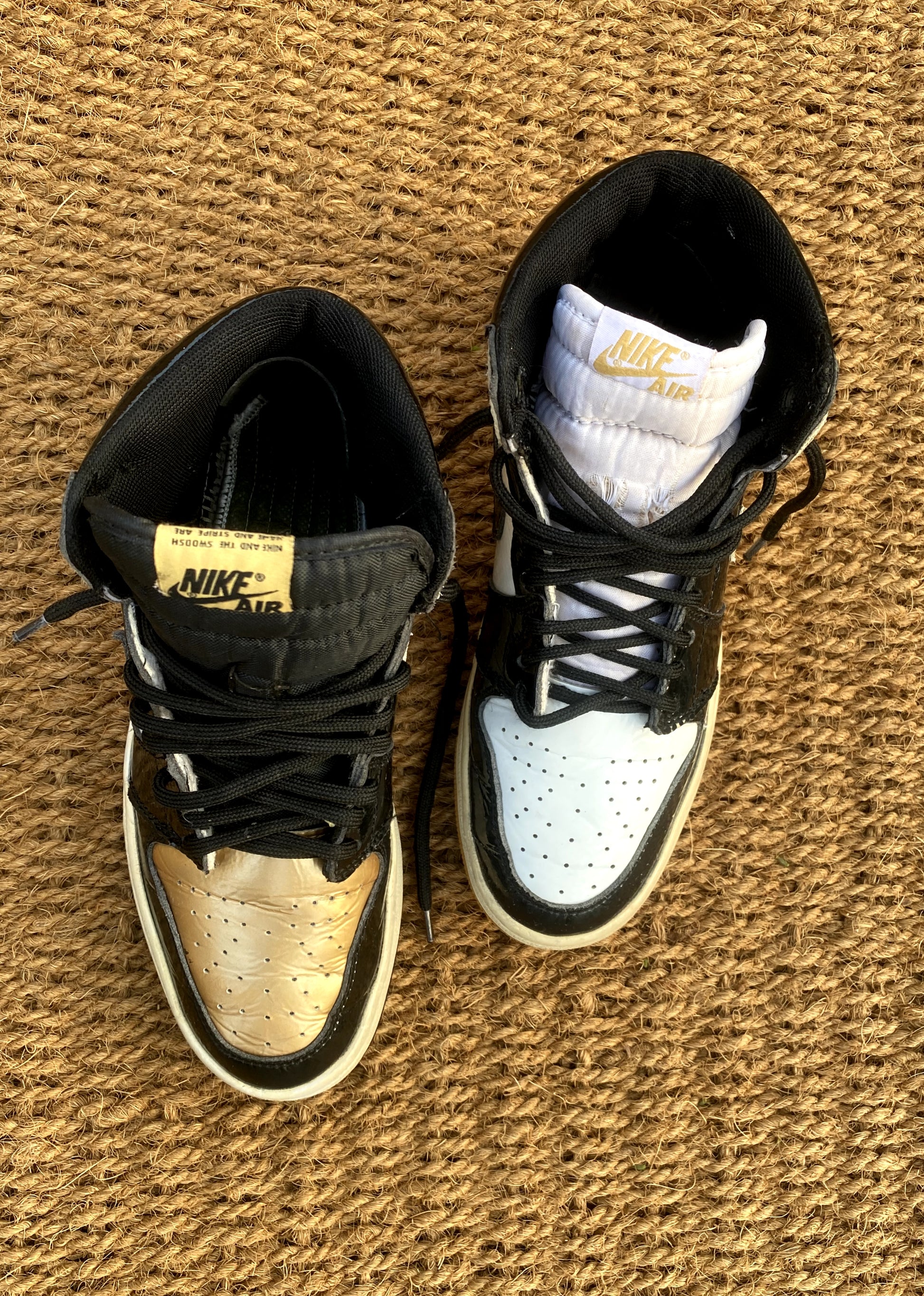 Nike Air Jordan 1 Retro Mid Top 3 Gold