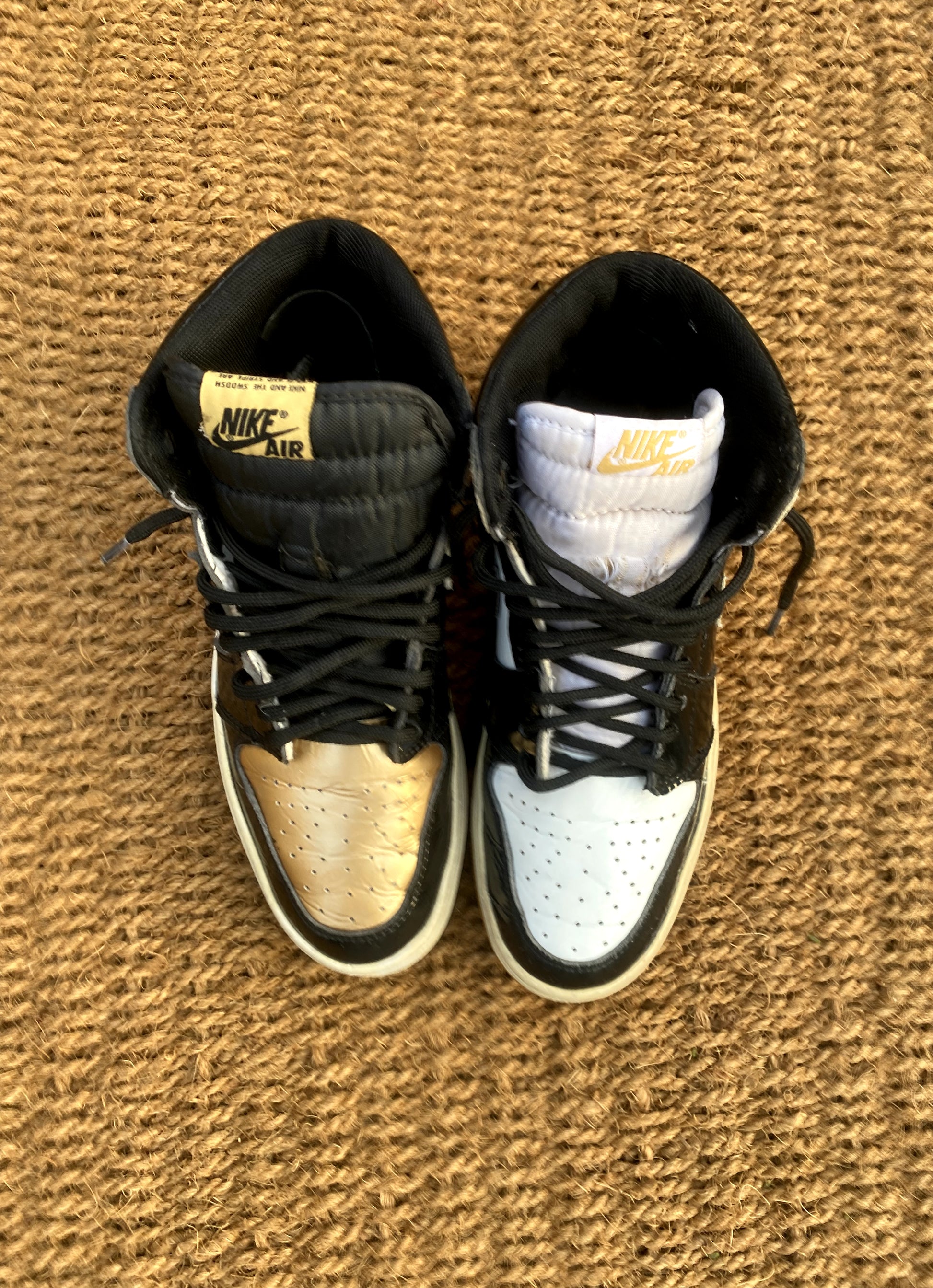 Nike Air Jordan 1 Retro Mid Top 3 Gold
