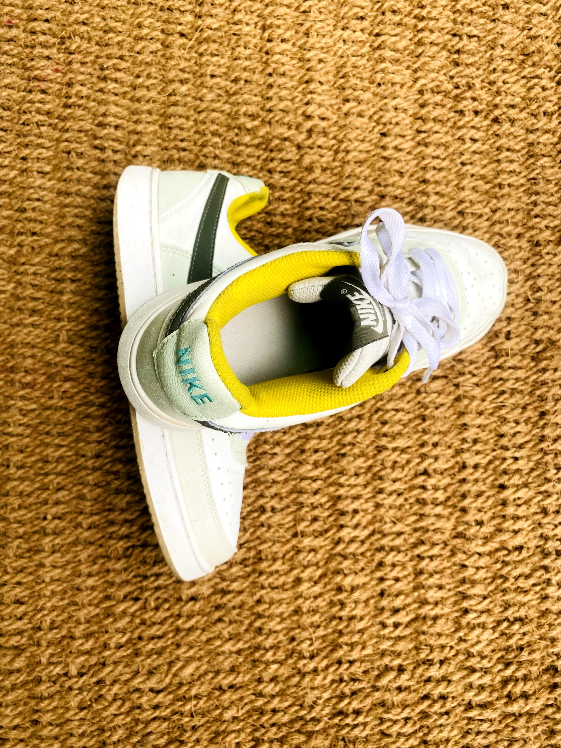 Nike court vision low khaki
